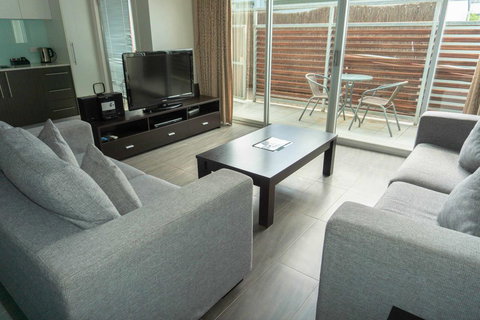 The Apollo - New Castle Holiday 16