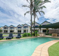 Boathouse Resort Studios and Suites - New Castle Holiday