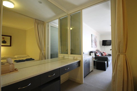 Arlberg Hotham - New Castle Holiday 23