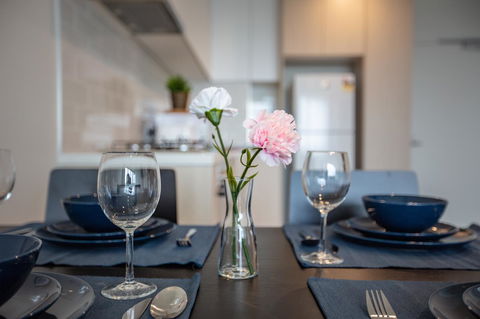 Brand New One/Two - Bed Room Apartment @ Maribyrnong - New Castle Holiday 1
