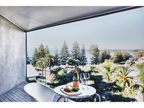 Hotel Sorrento - New Castle Holiday 25