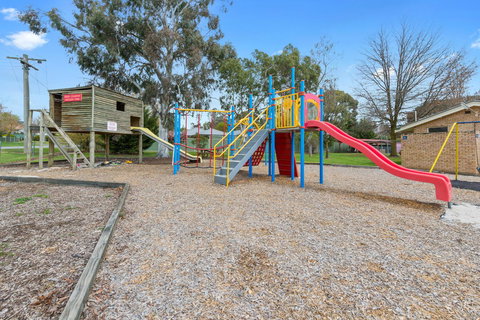 High Country Holiday Park - New Castle Holiday 32