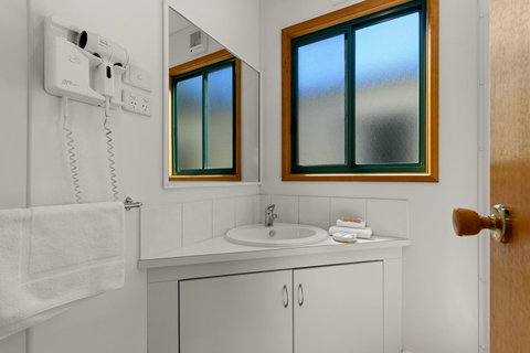 Bright Riverside Holiday Park - New Castle Holiday 44