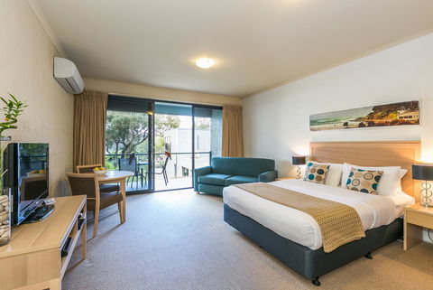 Lorne Surf Apartments - New Castle Holiday 27