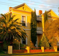 Campbell st Lodge - New Castle Holiday