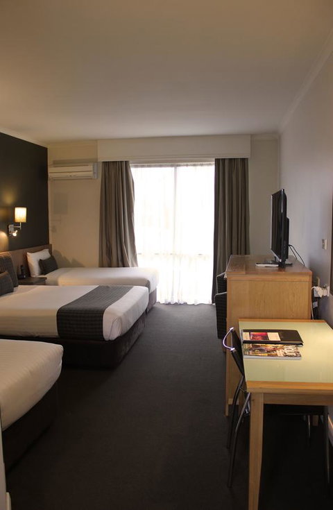 Swan Hill Resort - New Castle Holiday 18