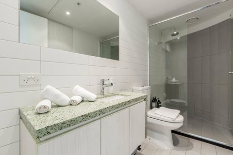 2Bedroom Apartment With Views In Docklands Next To CBD & Marvel Stadium - New Castle Holiday 13