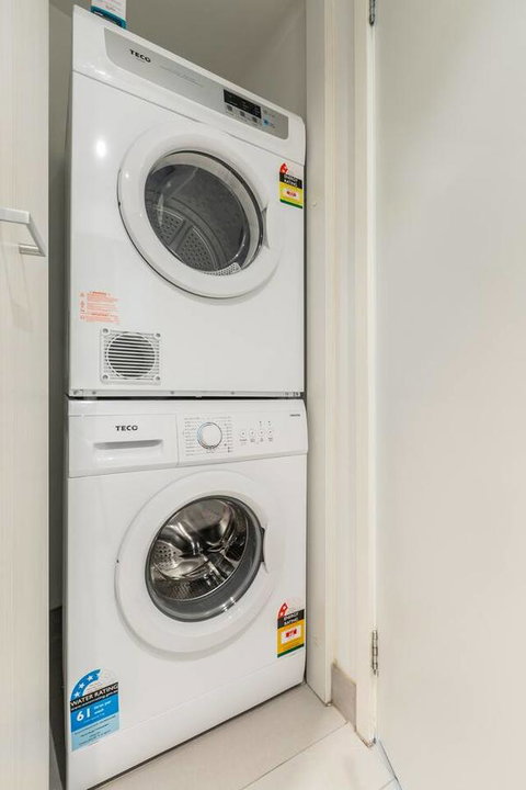 2Bedroom Apartment With Views In Docklands Next To CBD & Marvel Stadium - New Castle Holiday 7