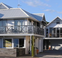 The Victoria Apartments - New Castle Holiday
