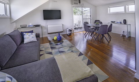 Bayview Loft - New Castle Holiday 9