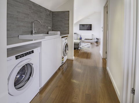Bayview Loft - New Castle Holiday 5