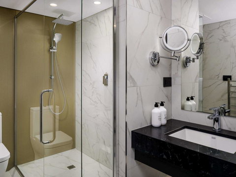 Pullman Melbourne City Centre - New Castle Holiday 28