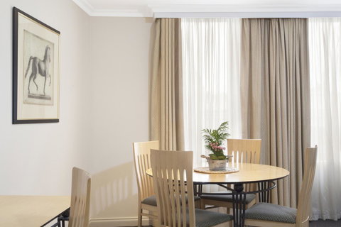 Melbourne Metropole Central Official - New Castle Holiday 23