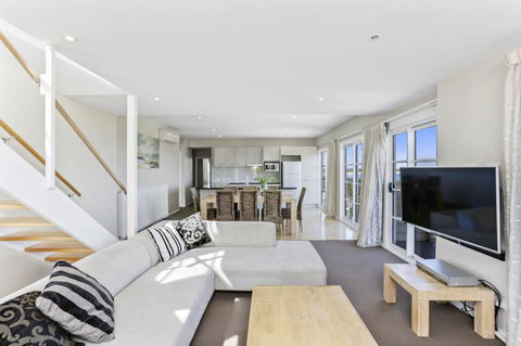 Deep Blue Hotel & Hot Springs - New Castle Holiday 31