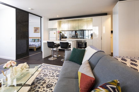 UrbanSuite Melbourne Cozy Apartment å°”æœ¬ åŸŽå¸‚ç²¾é€‰é…’åº—ä½å®¿ - New Castle Holiday 17