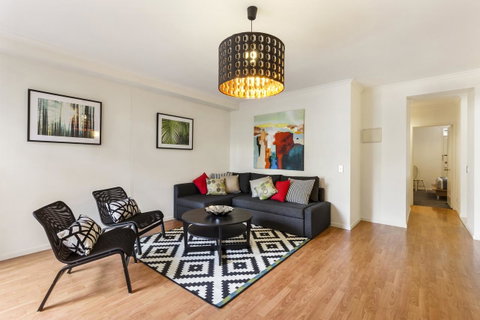 Melbourne Luxury Paradise - New Castle Holiday 3