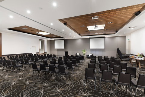 Rydges Geelong - New Castle Holiday 25