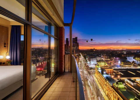 DoubleTree By Hilton Melbourne - New Castle Holiday 1