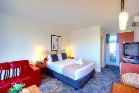 The Sandridge Motel - New Castle Holiday 9