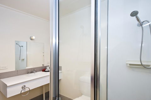 The Sandridge Motel - New Castle Holiday 33