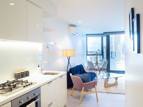 LittleStay Eporo - Central Apartments - New Castle Holiday 1