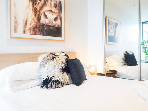 LittleStay Eporo - Central Apartments - New Castle Holiday 16