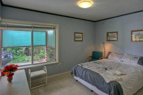 Jacaranda House - New Castle Holiday 6