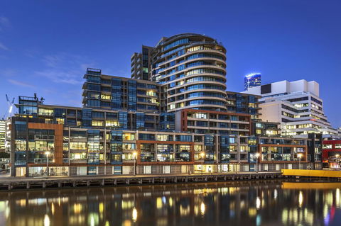 Waterfront Melbourne Apartments - New Castle Holiday 0