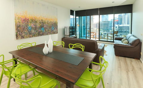 Waterfront Melbourne Apartments - New Castle Holiday 18