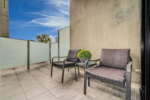 Waterfront Melbourne Apartments - New Castle Holiday 30