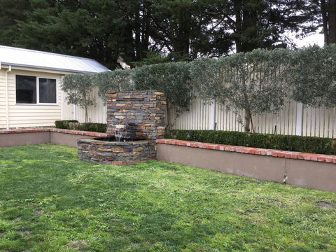 Lovely 5BR Full House In Glen Waverley, Walk To Train, Bus & Shops - New Castle Holiday 17