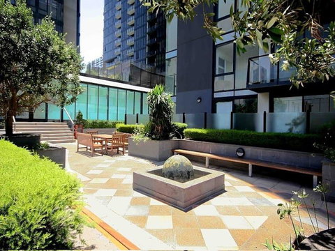 3BR Apartment At Victoria Tower Southbank - New Castle Holiday 19