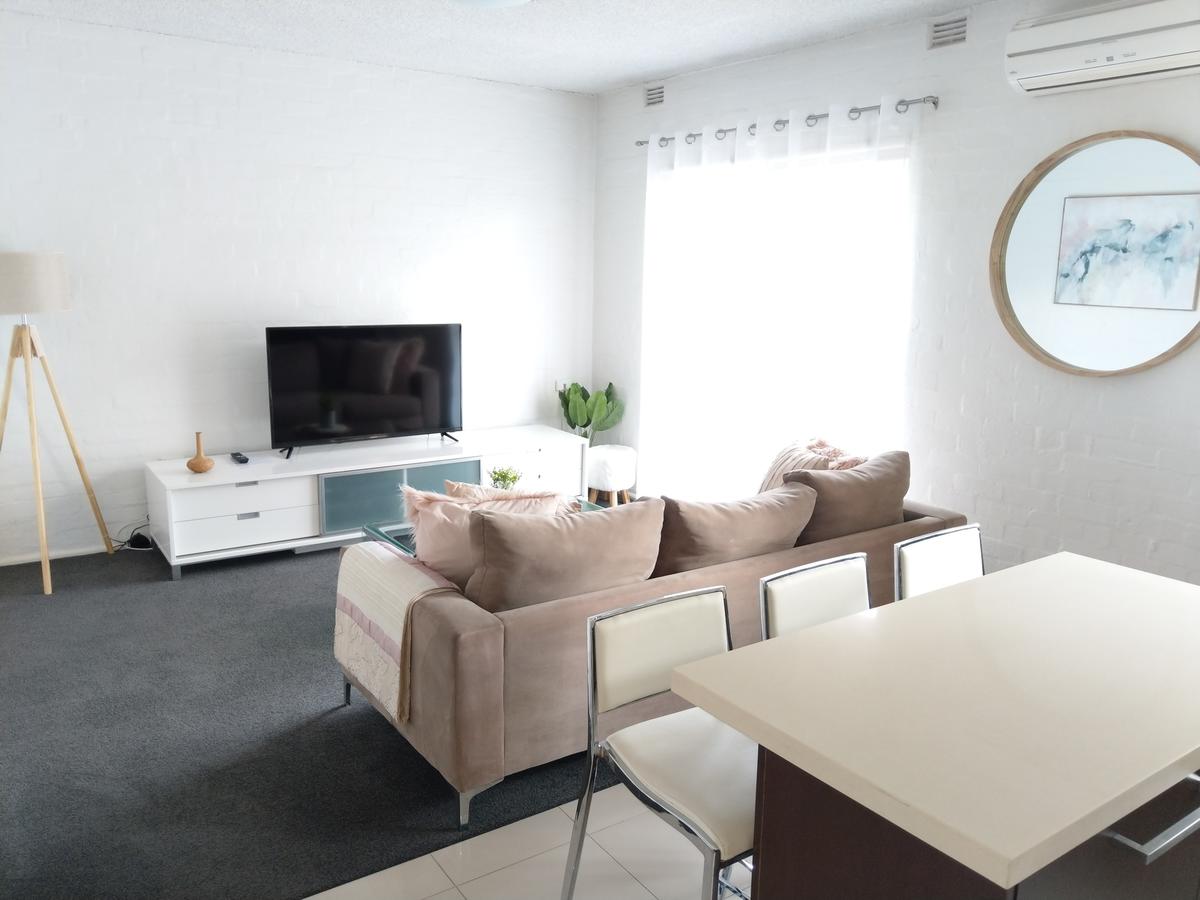 North Melbourne VIC New Castle Holiday