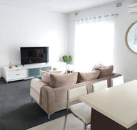 North Melbourne Retreat - New Castle Holiday