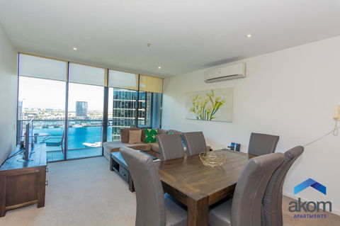 AKOM AT Docklands - New Castle Holiday 5