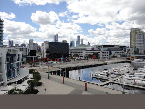 AKOM AT Docklands - New Castle Holiday 42