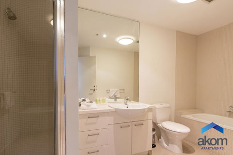AKOM AT Docklands - New Castle Holiday 4