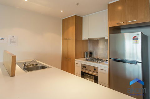 AKOM AT Docklands - New Castle Holiday 8