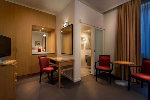 BEST WESTERN PLUS Travel Inn - New Castle Holiday 38