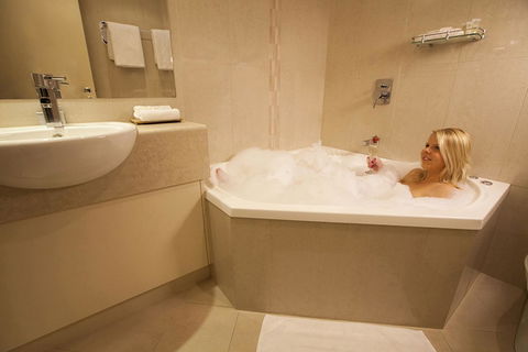 BEST WESTERN PLUS Travel Inn - New Castle Holiday 37