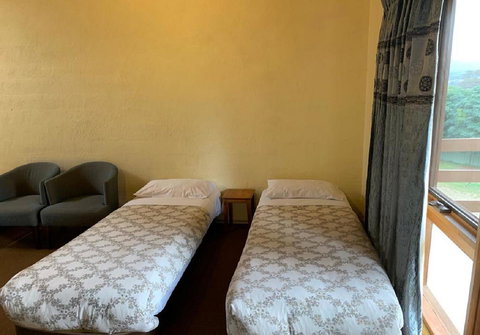 Mountain Creek Motel Bar & Restaurant - New Castle Holiday 29