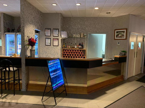 Mountain Creek Motel Bar & Restaurant - New Castle Holiday 16