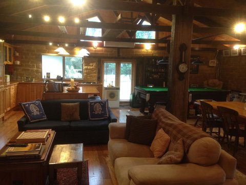 Mud Hollow Barn - New Castle Holiday 10