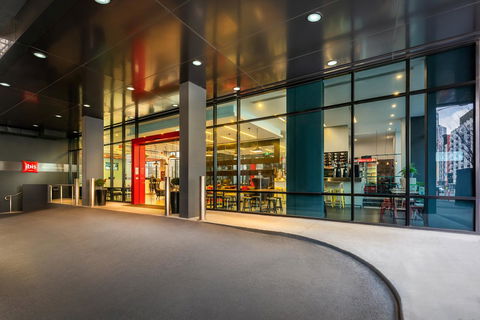 Essence Hotel Carlton - New Castle Holiday 29