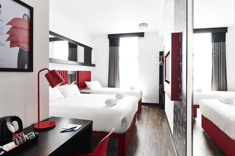 Essence Hotel Carlton - New Castle Holiday 34