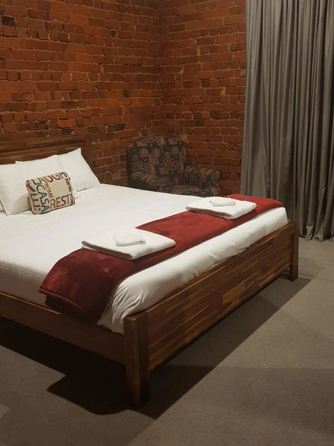 Sublime Spa Apartments - New Castle Holiday 14