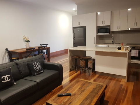 Sublime Spa Apartments - New Castle Holiday 5
