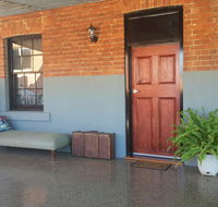 Sublime Spa Apartments - New Castle Holiday