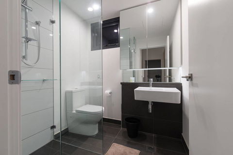 Doncaster Private Collection 2 Bed Townhouse@Pearl - New Castle Holiday 7