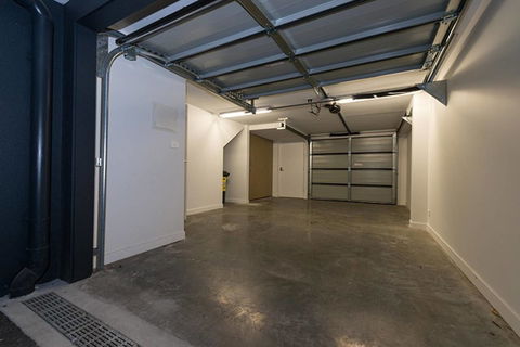 Doncaster Private Collection 2 Bed Townhouse@Pearl - New Castle Holiday 13